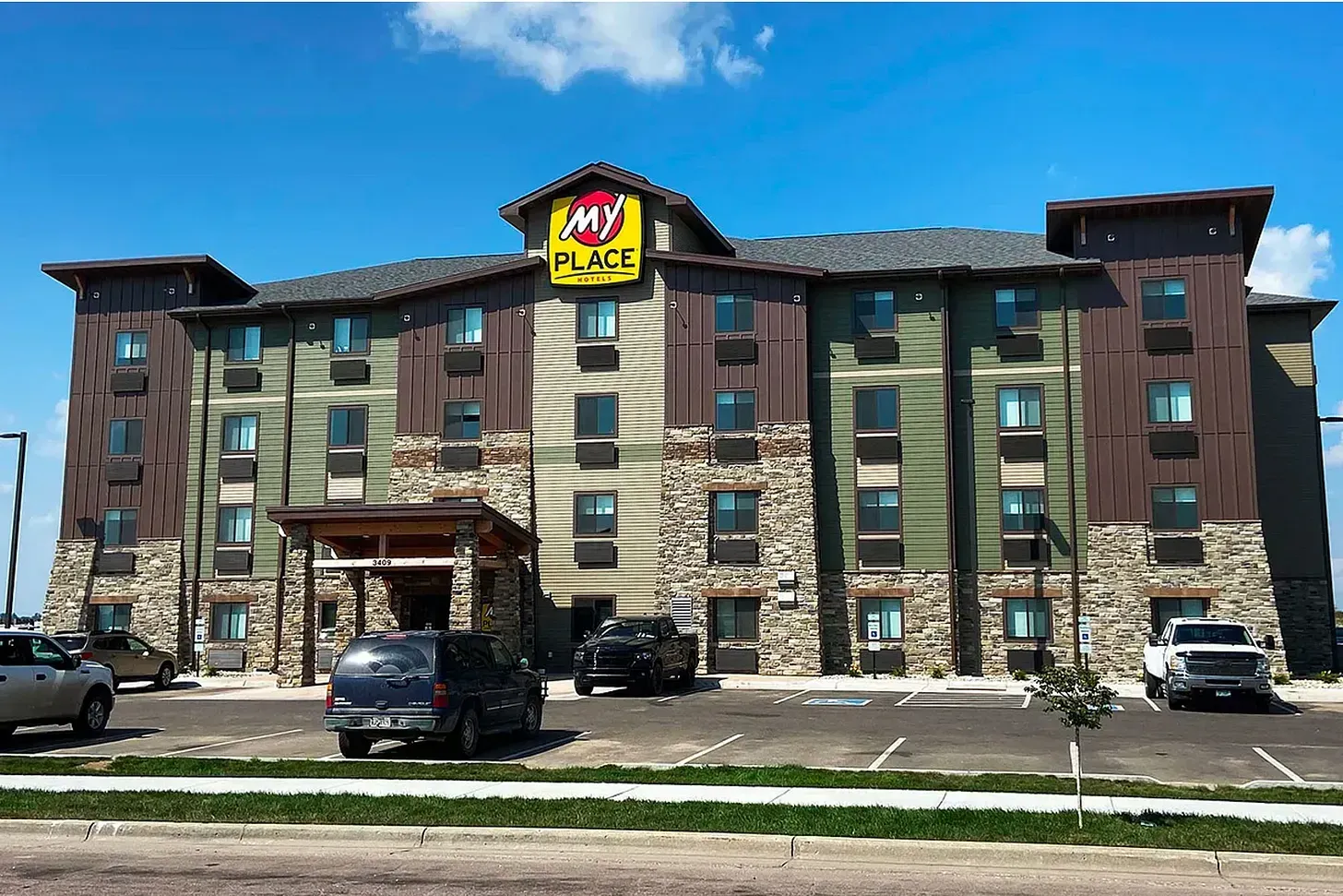 My Place Hotel Review: Watertown, South Dakota feature image