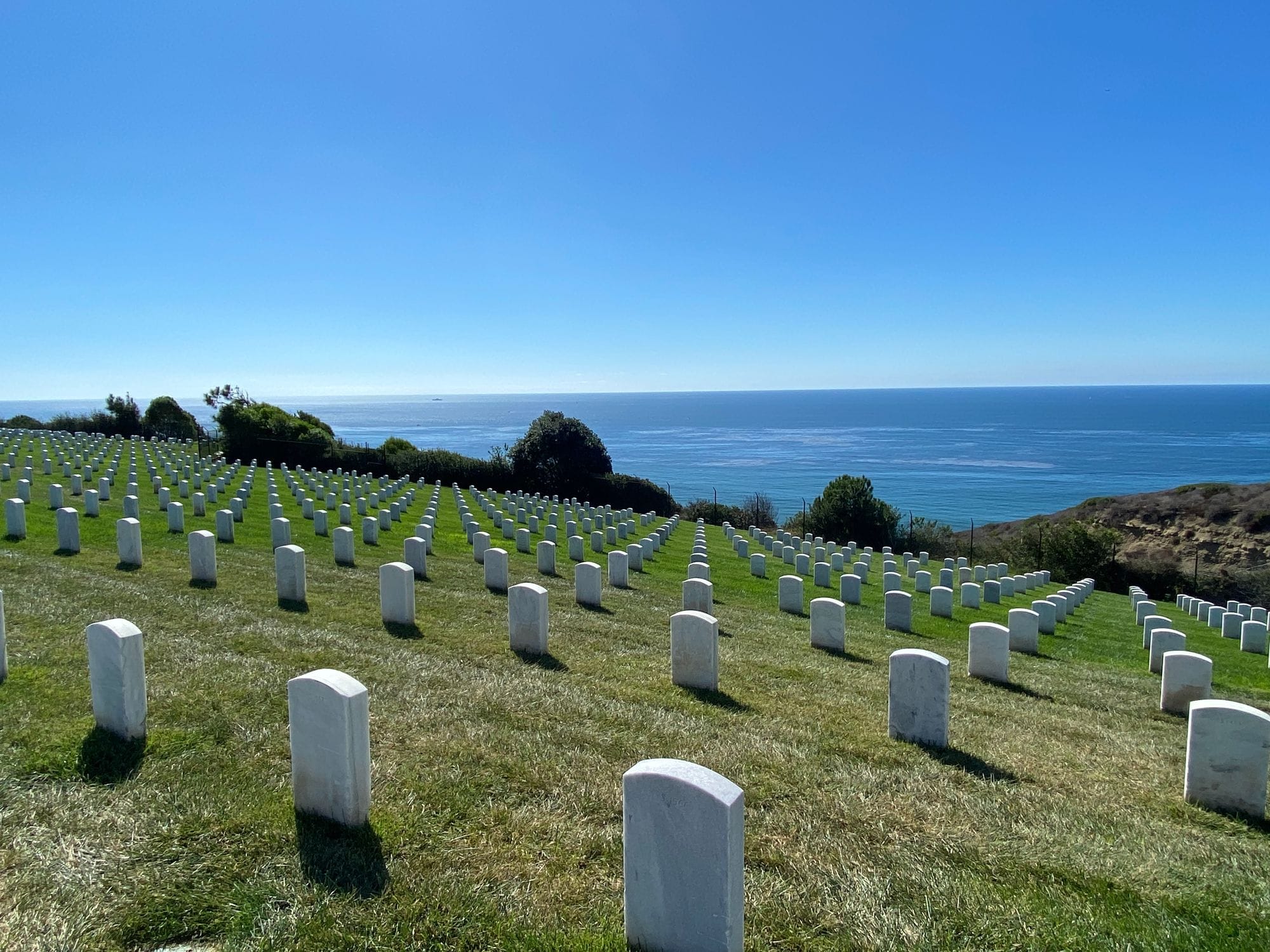 Visiting Fort Rosecrans National Cemetery in San Diego feature image